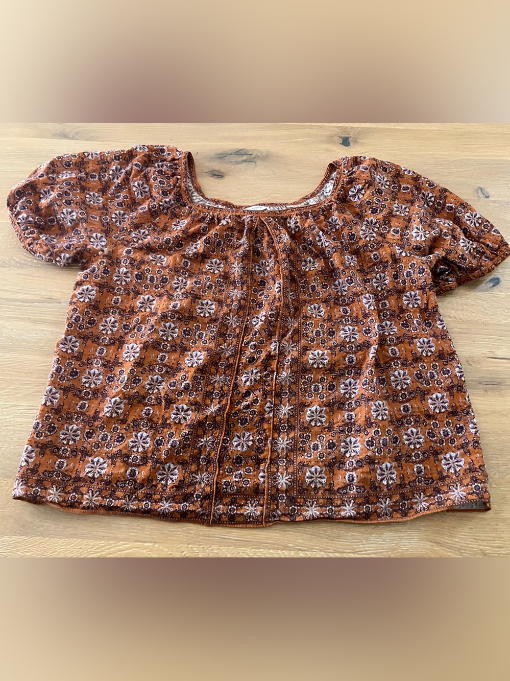 Max Studio women’s top. Western feels. Size L large